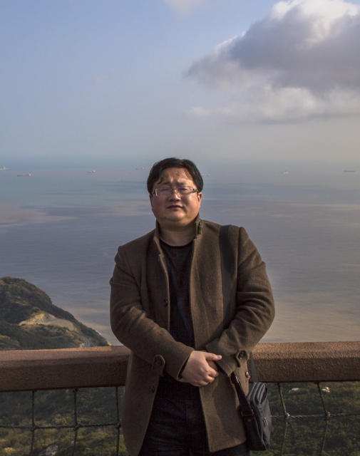 劉波照片1.jpg 劉波照片1.jpg