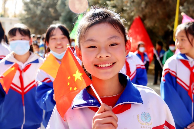 06 環(huán)校生態(tài)迷你馬拉松點(diǎn)燃冬日運(yùn)動(dòng)激情.JPG 06 環(huán)校生態(tài)迷你馬拉松點(diǎn)燃冬日運(yùn)動(dòng)激情.JPG