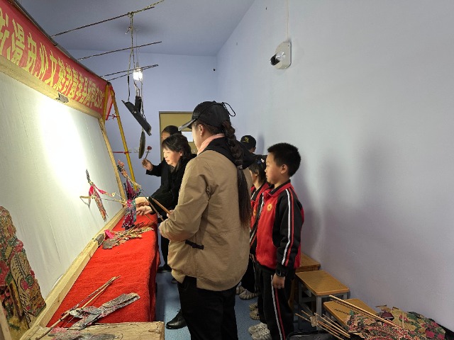 后臺揣摩學(xué)習(xí).JPG 后臺揣摩學(xué)習(xí).JPG