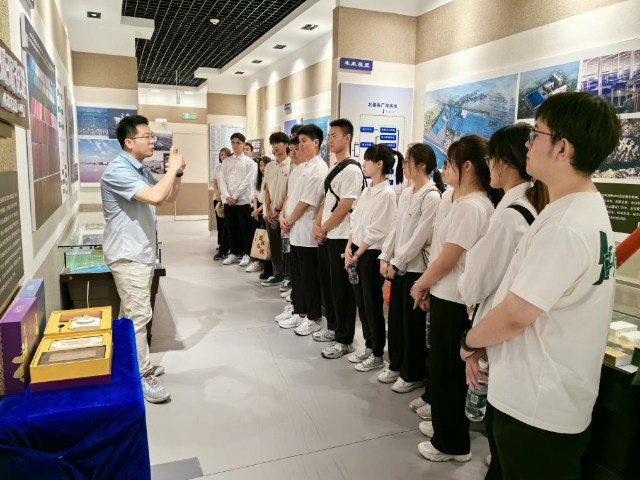 理工配圖.png 理工配圖.png