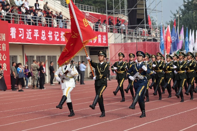 國旗護(hù)衛(wèi)隊(duì)展演3.jpg 國旗護(hù)衛(wèi)隊(duì)展演3.jpg